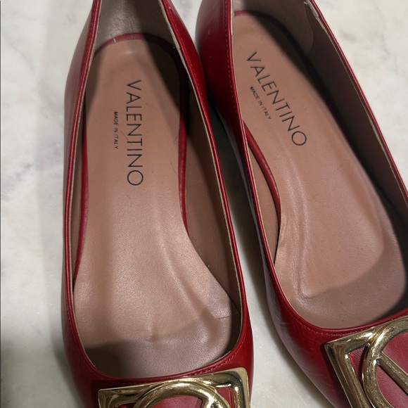 Valentino by Mario Valentino Red Leather Pointed Flats with Gold V Logo Plaque - Picture 4 of 5